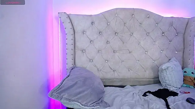 Elizabeth_Evans1 webcam