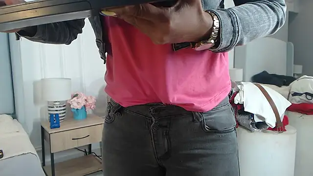 ChantalGarner webcam