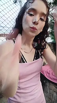 sweet_outdoor_charm webcam