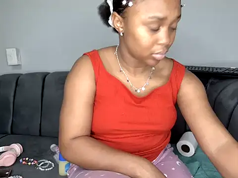 Pearl_00 live sex cam