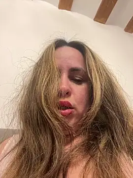 Webcam Model (laarti)  is live.Free join now!