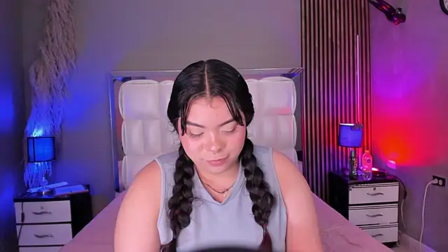 xCharlotte_20 webcam