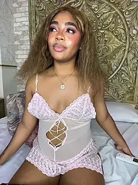 CharlothMavis webcam