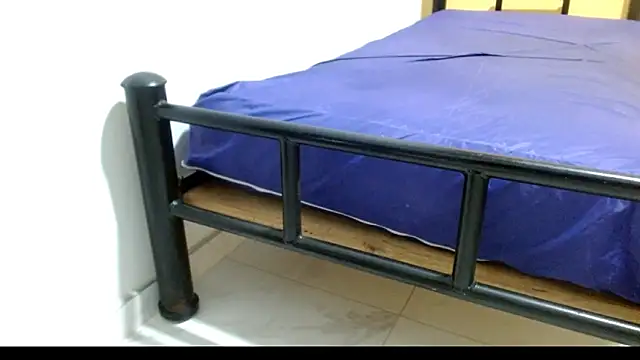 18dulcegatita webcam