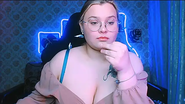 inlovewithlife26 - InLoveWithLife26's free webcam - UK Sex Cams