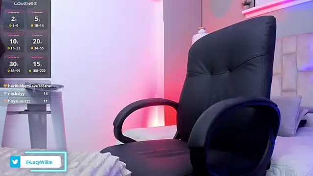 Lucy_Williiams webcam