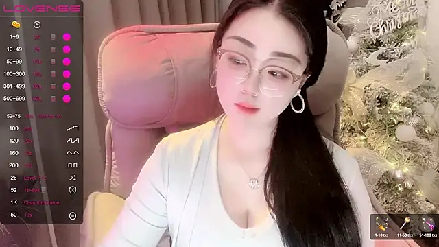 Monica-666888- webcam