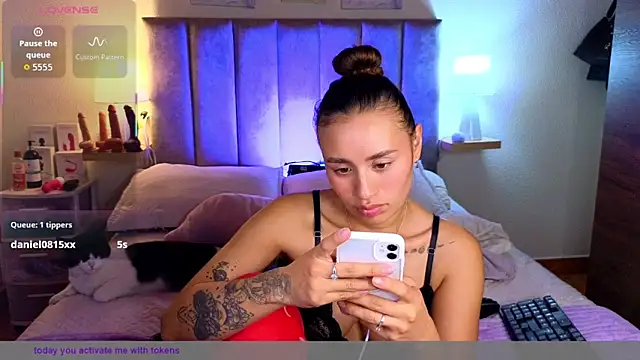 juliana-mancini webcam