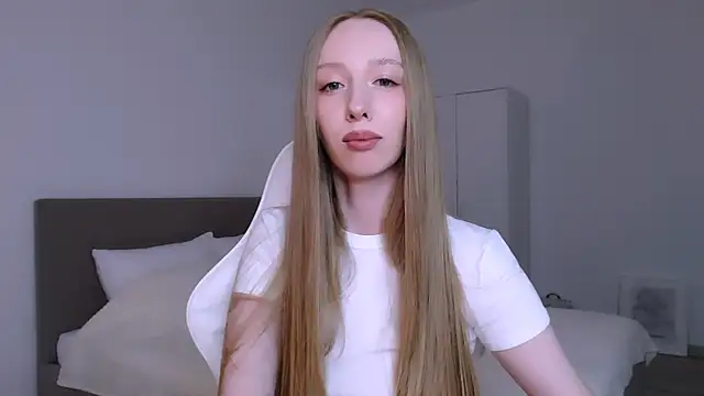 Luna_insniity webcam