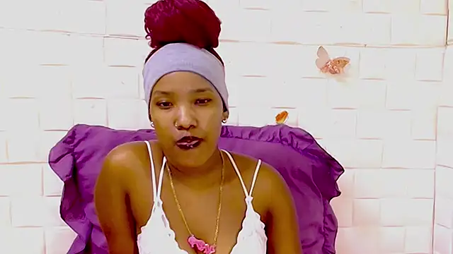 EroticSexyPrada webcam