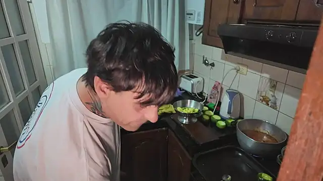 Elnonoykeila77 webcam