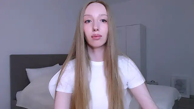 Luna_insniity webcam