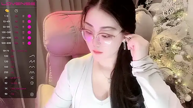 Monica-666888- webcam