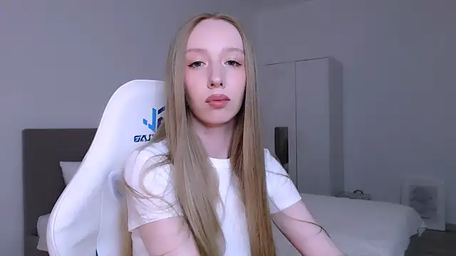 Luna_insniity webcam