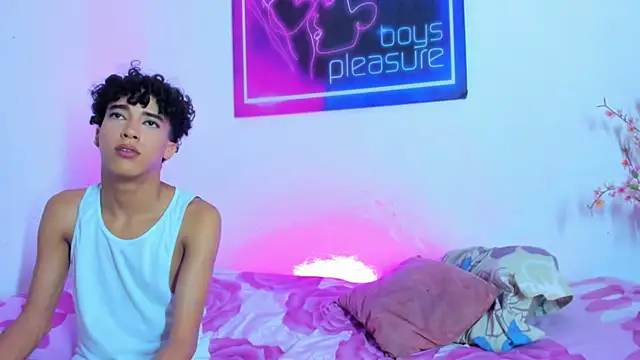 Pleasure_boys_hot webcam