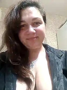 Webcam Model (Susan8421)  is live.Free join now!