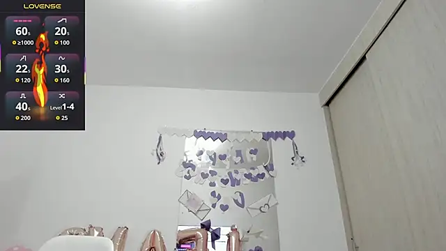 esmeraldamfc live sex cam