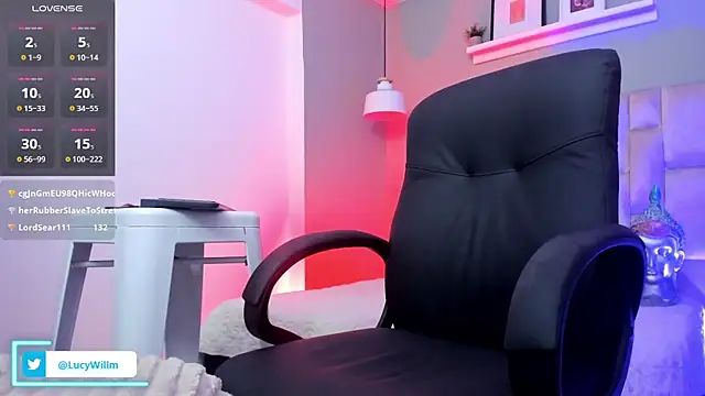 Lucy_Williiams webcam