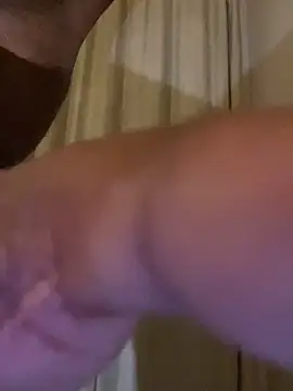 YesTheSexiest webcam