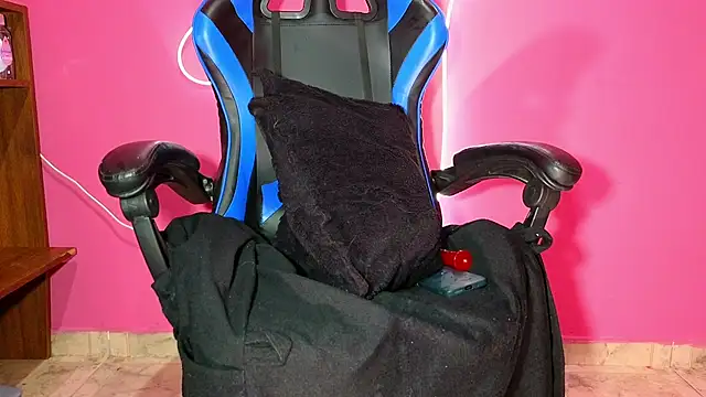 HollowLady_01 webcam