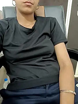 aushi_rajput live sex cam