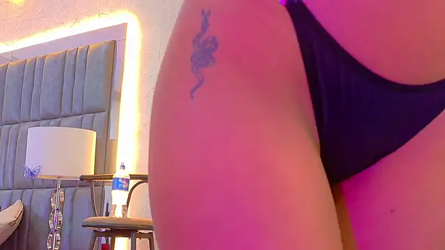 CamilaJohnston webcam