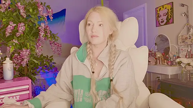 talulaa - Talulaa's free webcam - UK Sex Cams