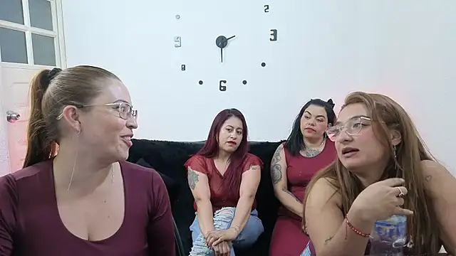 lesb_milf webcam