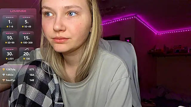 KarinRobertson webcam