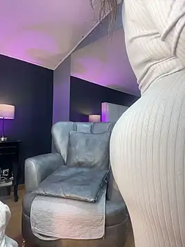 Samantha_Milf__