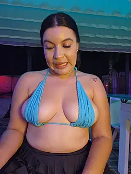 Pretty_Julieta webcam