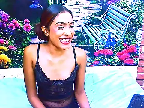 IndianPretty14u2Luv webcam