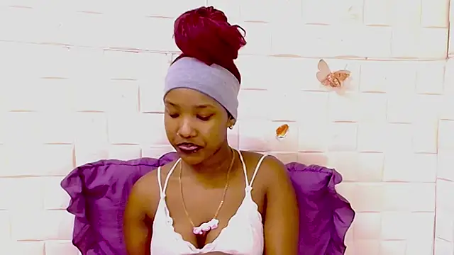 EroticSexyPrada webcam