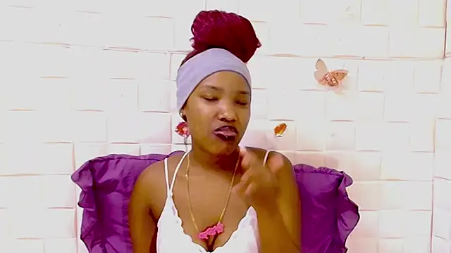 EroticSexyPrada webcam