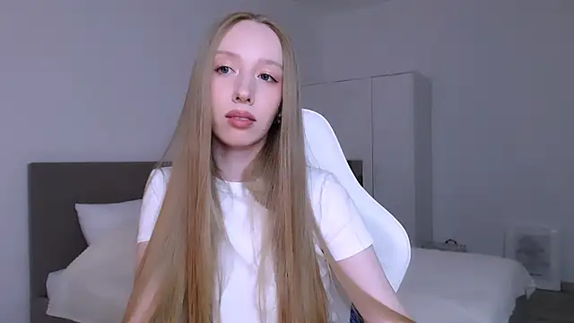 Luna_insniity webcam