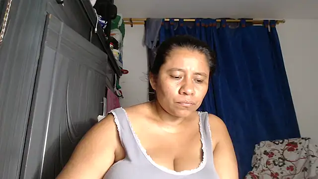 adrixxx38 - Adrixxx38's free webcam - UK Sex Cams