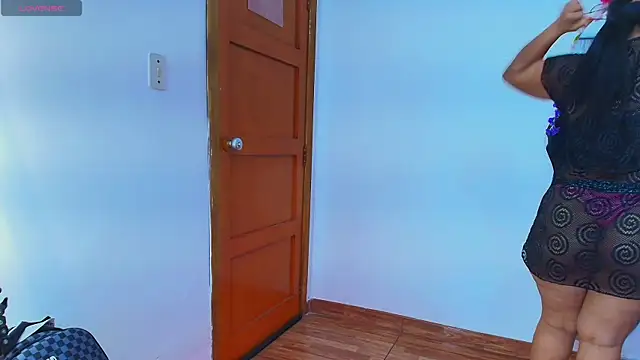 saamantha_storm webcam