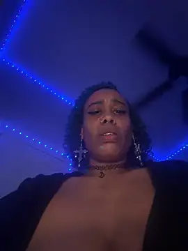 Webcam Model (Lunalovesyou8)  is live.Free join now!