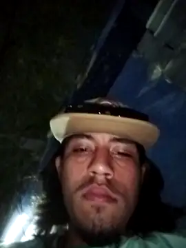 AlexAlejandro13 webcam