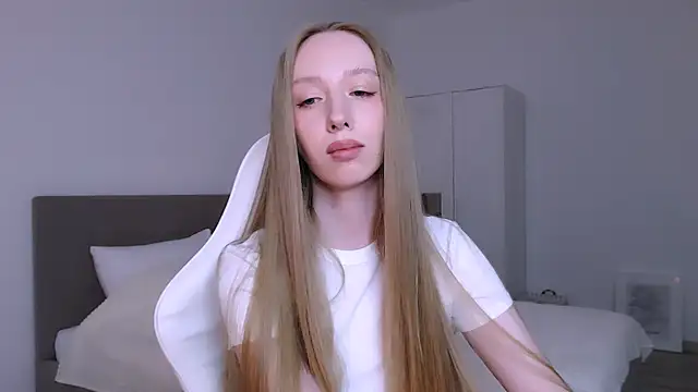 Luna_insniity webcam