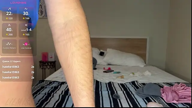 Lilmissbigguy webcam