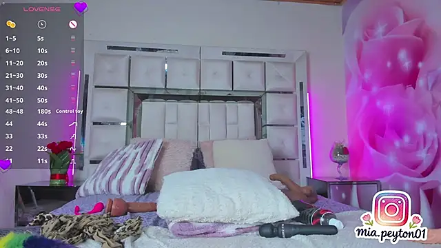 mia_peyton webcam