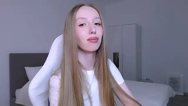 Luna_insniity webcam