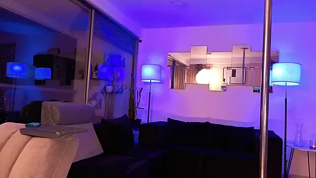 mandi4pole_ live sex cam