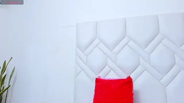 Cleopatra_Trans live sex cam