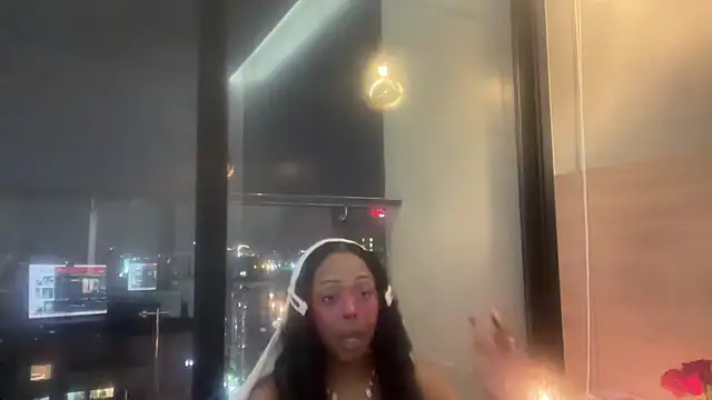 ChocolateCakeQueen webcam