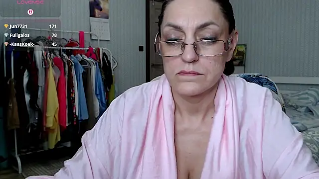 Vivian-Alluring webcam