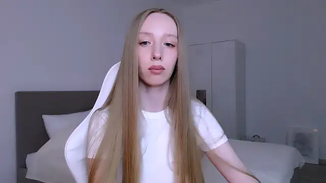 Luna_insniity webcam