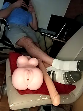 THE_CHEEKY_ALPHA webcam