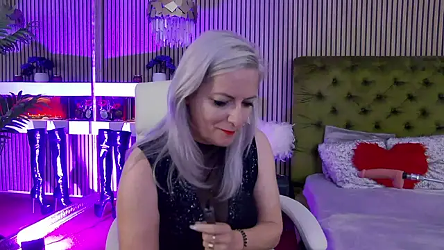 ladytouch (F milf) - 💥💥Hot ANAL show ⚡⚡⚡